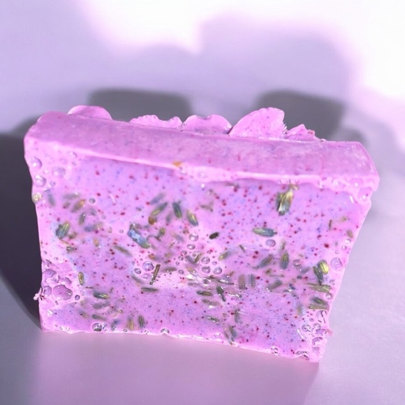 Lavender 3D roses handmade soap 2x3 inch 4oz donkey milk base with coconut oil - Picture 3 of 4